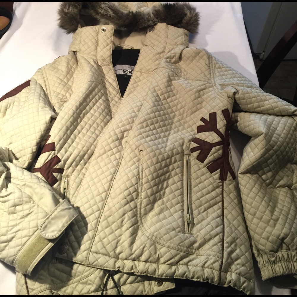 Cold As Ice Brand Women's Ski Snow Jacket