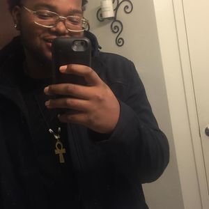 Meet your Posher, Kelton