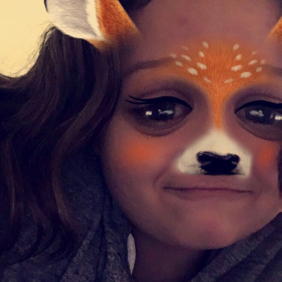 Meet your Posher, Mia - Picture 1 of 1