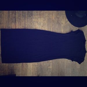 Black slim fit midi dress