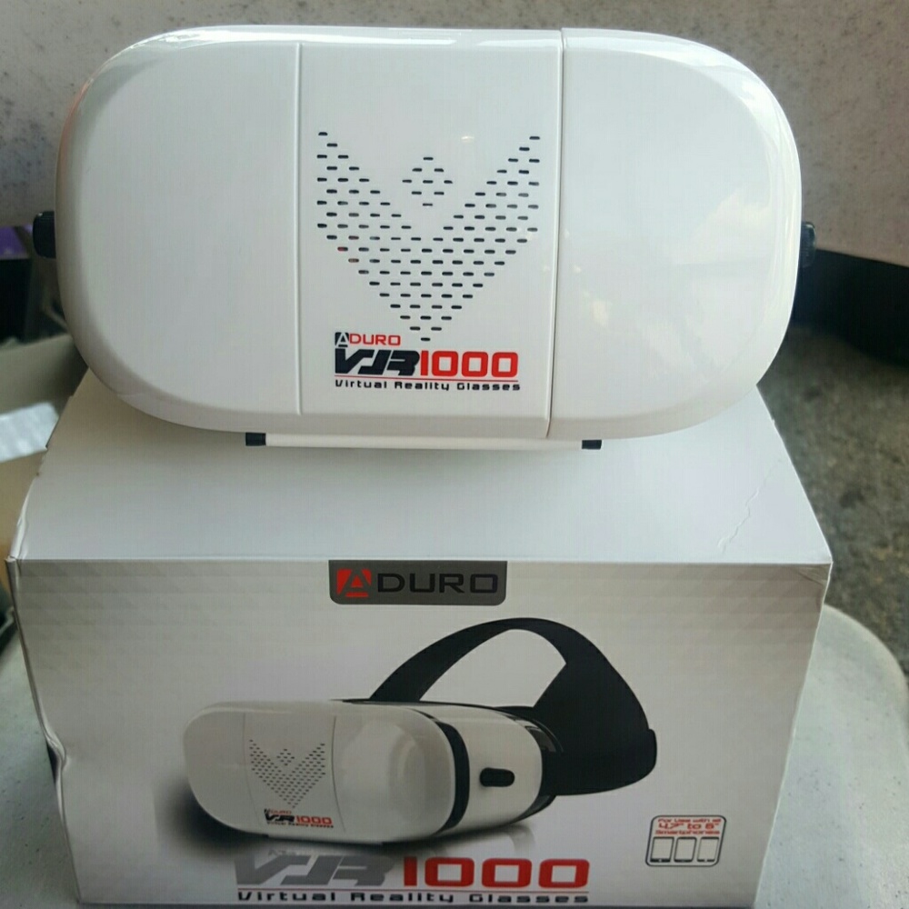 virtual reality glasses