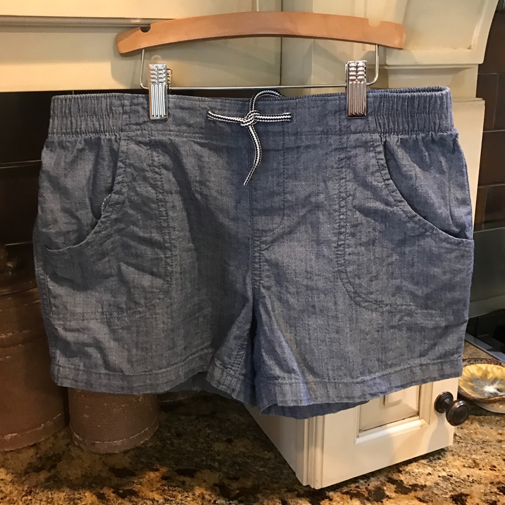 Girl's chambray shorts