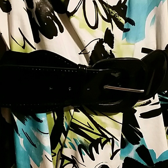 Spring cocktail dress - Picture 2 of 4