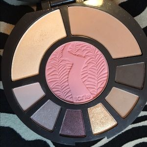 Tarte rainforest face and eyeshadow palette