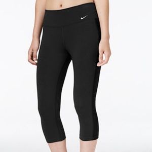 Nike legend Dri-FIT Cotton Blend Capri Leggings