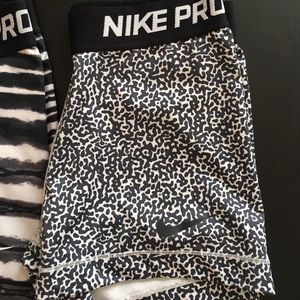 Nike Pro Shorts XS Black White 2
