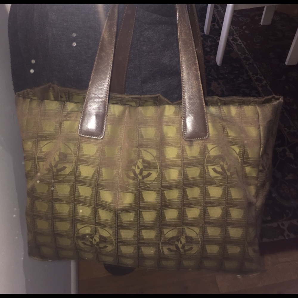 💯Authentic Chanel weekender series - Picture 7 of 8