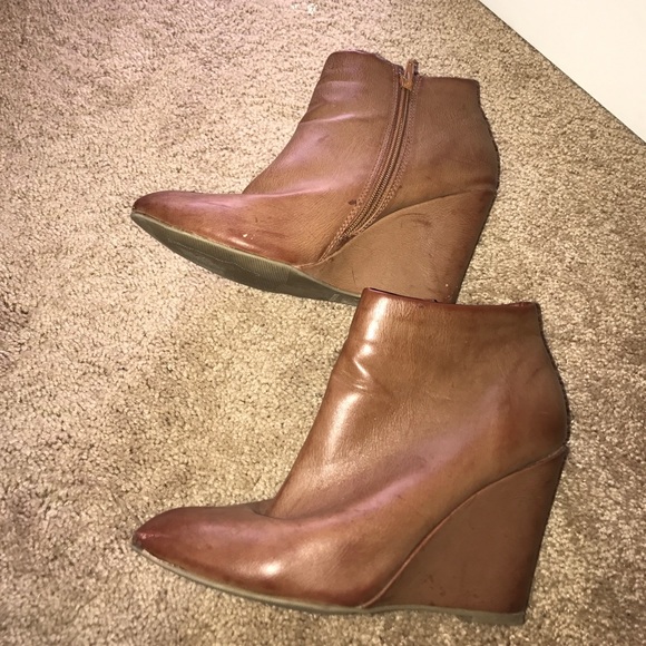Camel booties - Picture 2 of 2