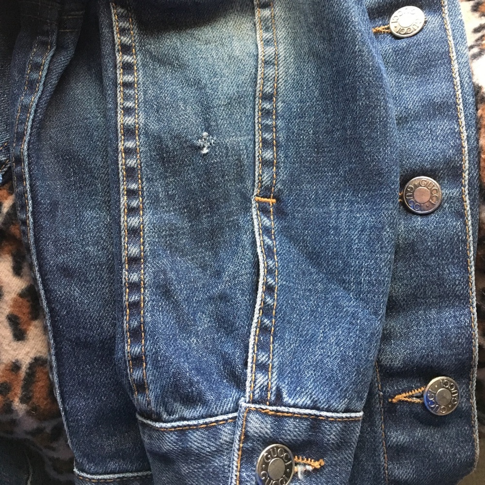 Additional pics of Gucci jacket