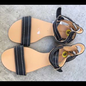 Nine West black sandals