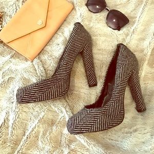 CLEARANCE Dolce Vita Houndstooth Platform Heels