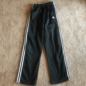 Boys L Adidas pants