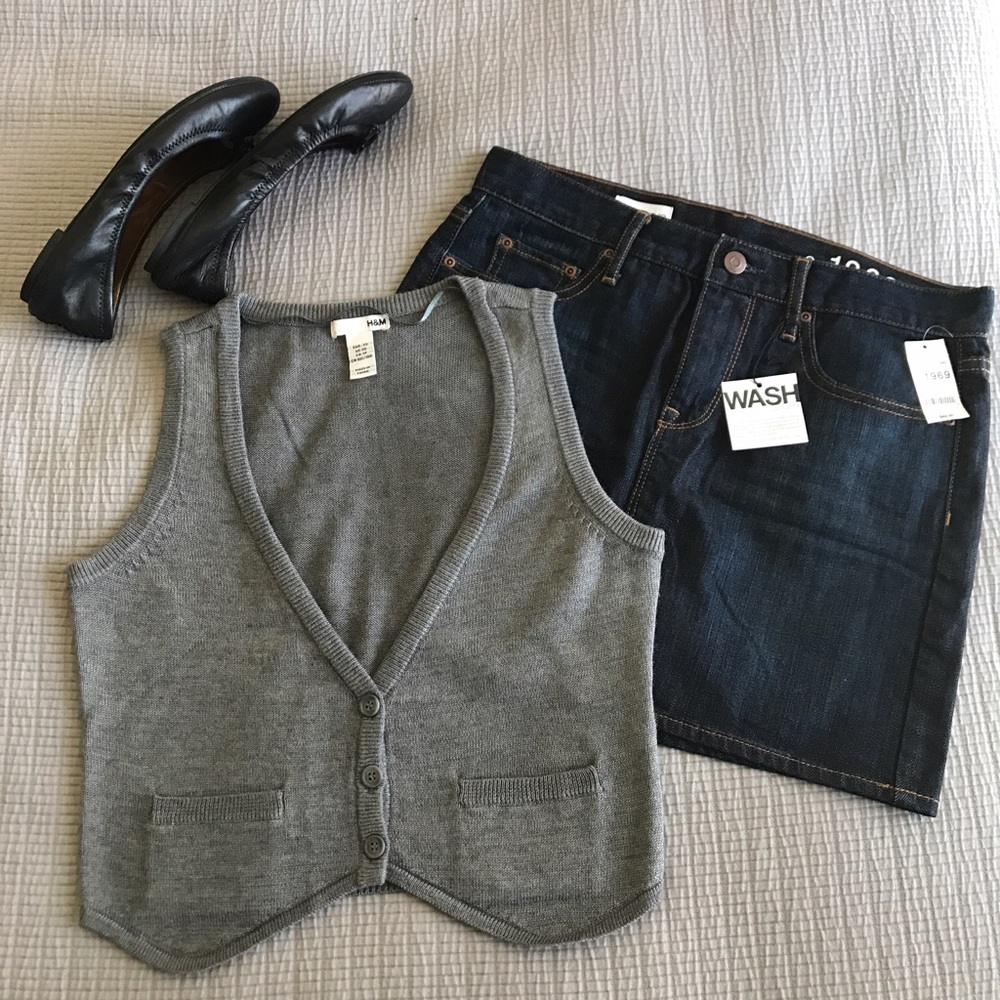 H&M Grey Knit Vest