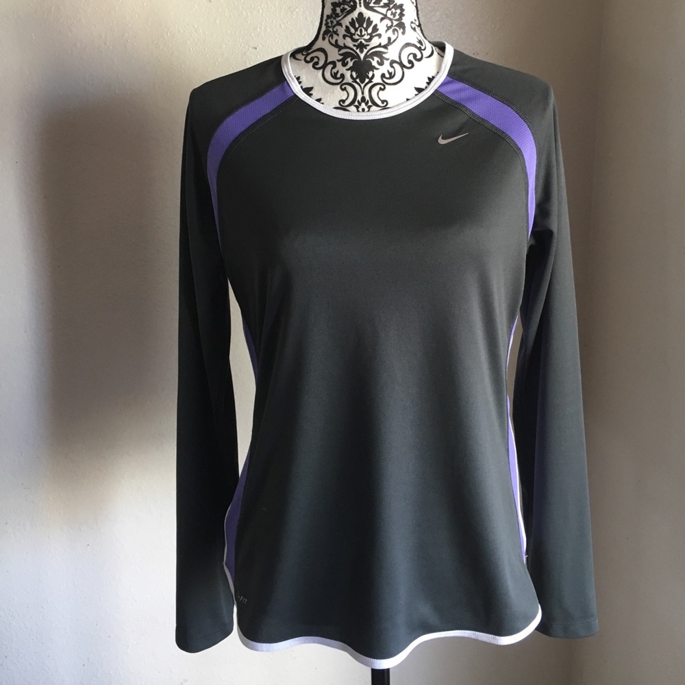 Ladies Nike l/s Dri-Fit shirt sz LGUC