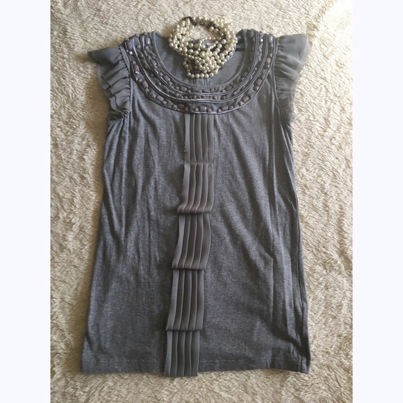 🎀Embellished Top🎀 - Picture 3 of 4