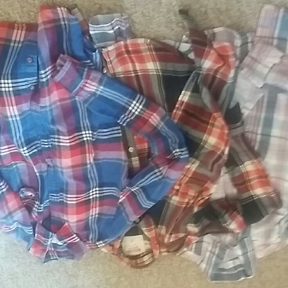3 flannels - Picture 2 of 2