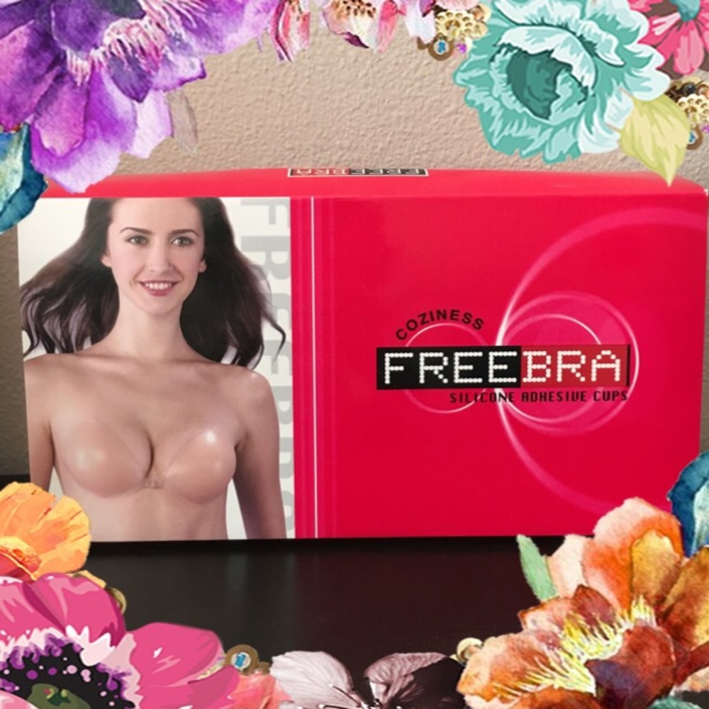 🎉SALE🎉BRAND NEW Strapless Silicone Adhesive Cups