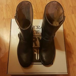 Frye Jenna engineer short BLACK boots