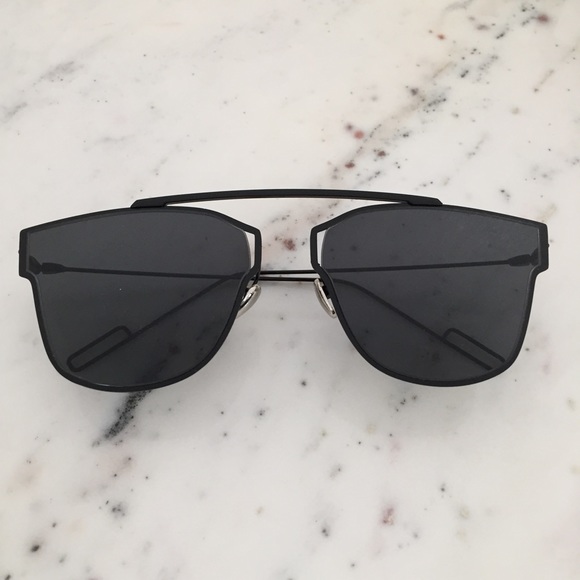 "Camilla" Sunglasses || Black - Picture 2 of 6