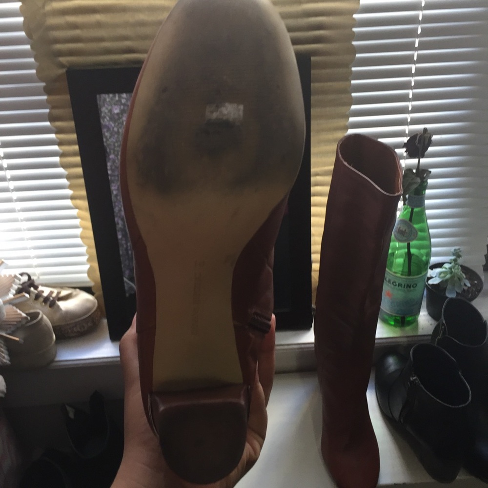 DONATED Knee High Leather Heeled Boot - Picture 3 of 5