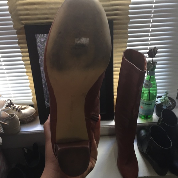 DONATED Knee High Leather Heeled Boot - Picture 3 of 5