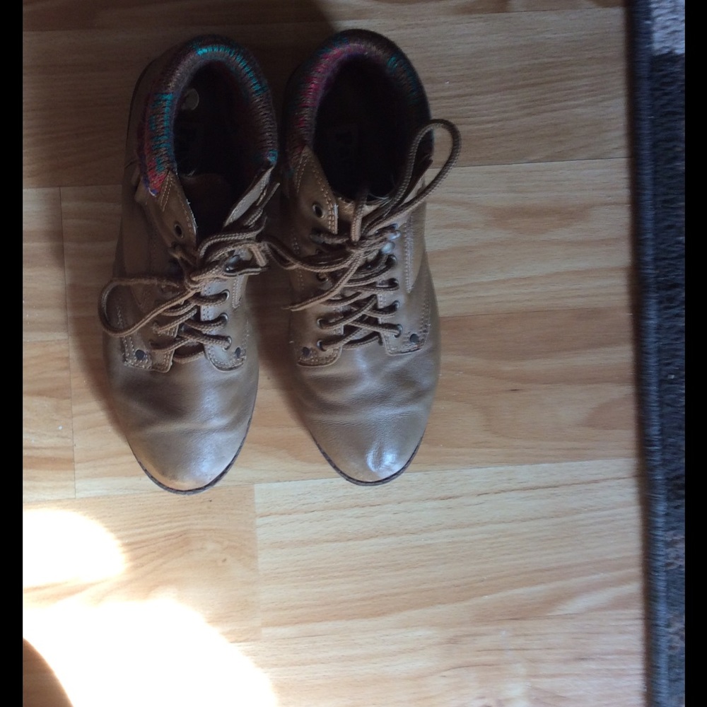 Ankle booties/shoes