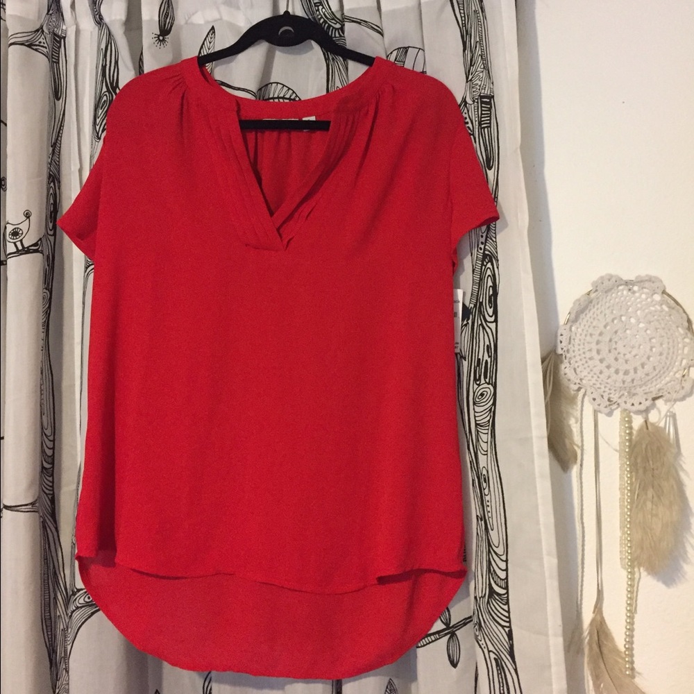 Gorgeous red blouse, with tags ❤️