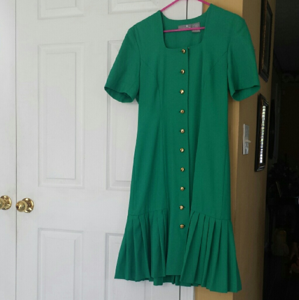 Beautiful green dress