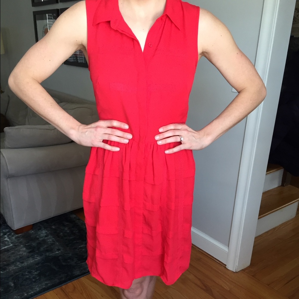 Red sleeveless dress