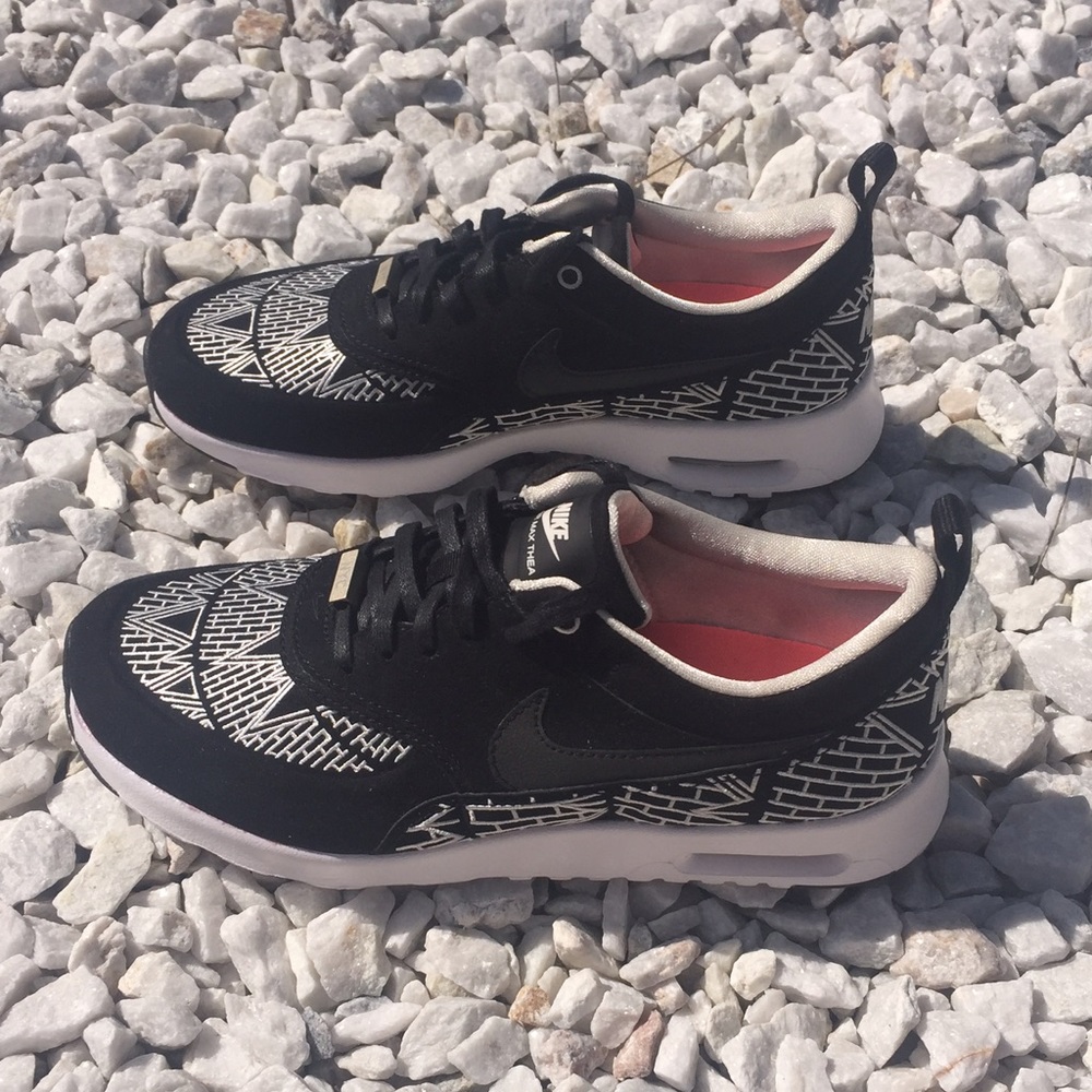 Air Max Thea LO NYC - Picture 3 of 8