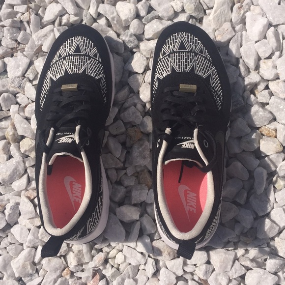 Air Max Thea LO NYC - Picture 6 of 8