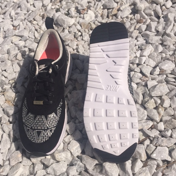 Air Max Thea LO NYC - Picture 8 of 8