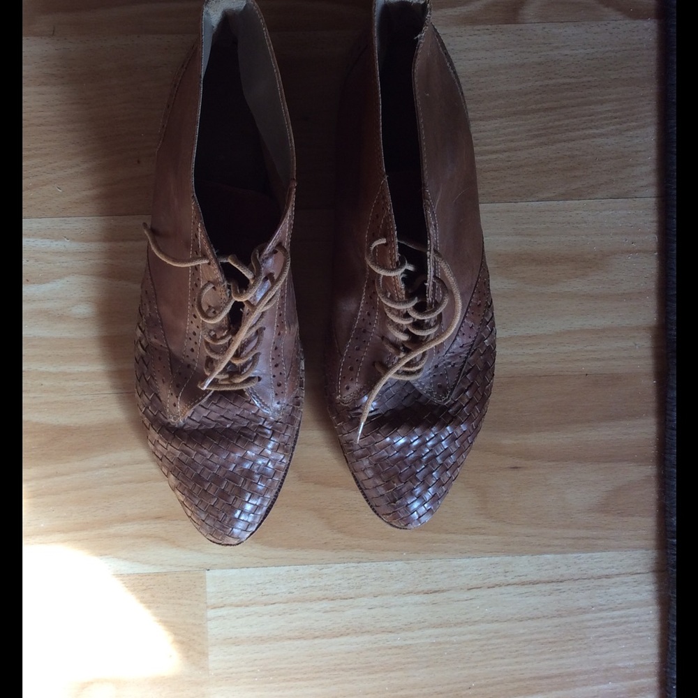 Ankle booties/shoes