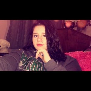 Meet your Posher, Breanna