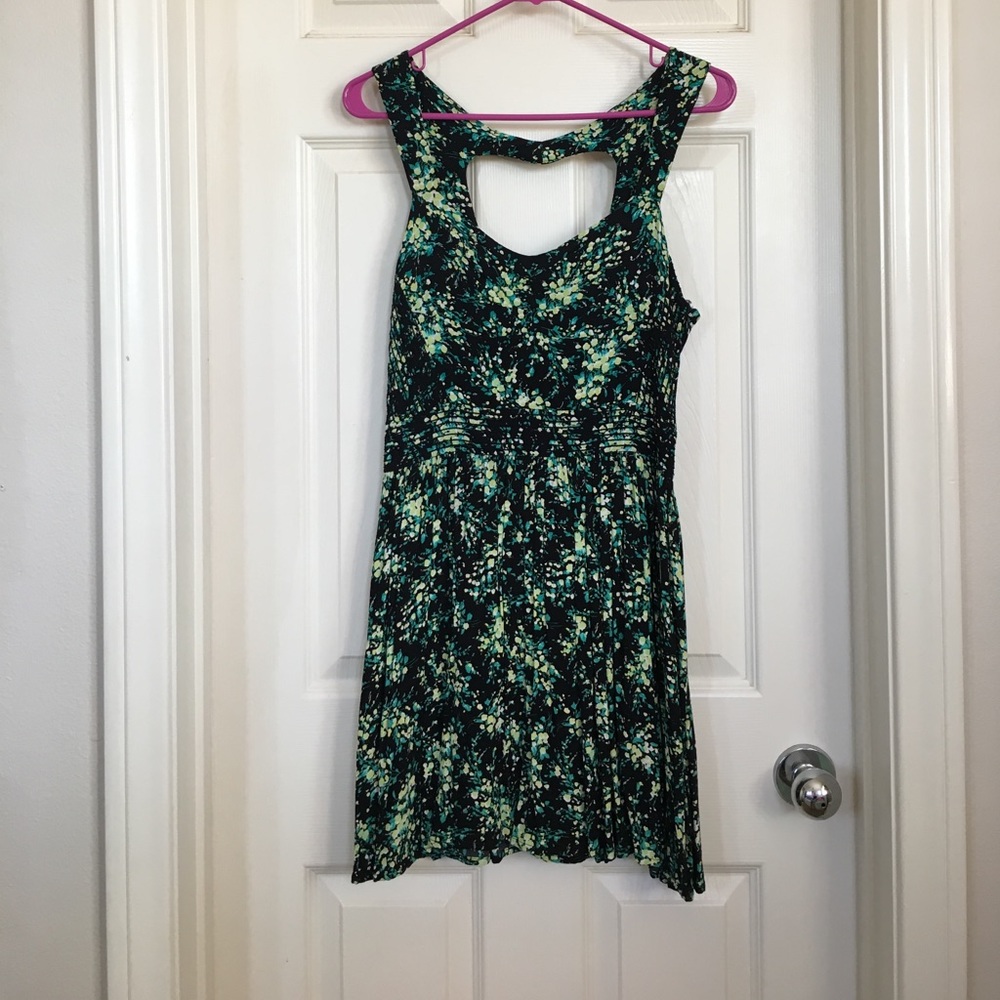 Flowy green dress!