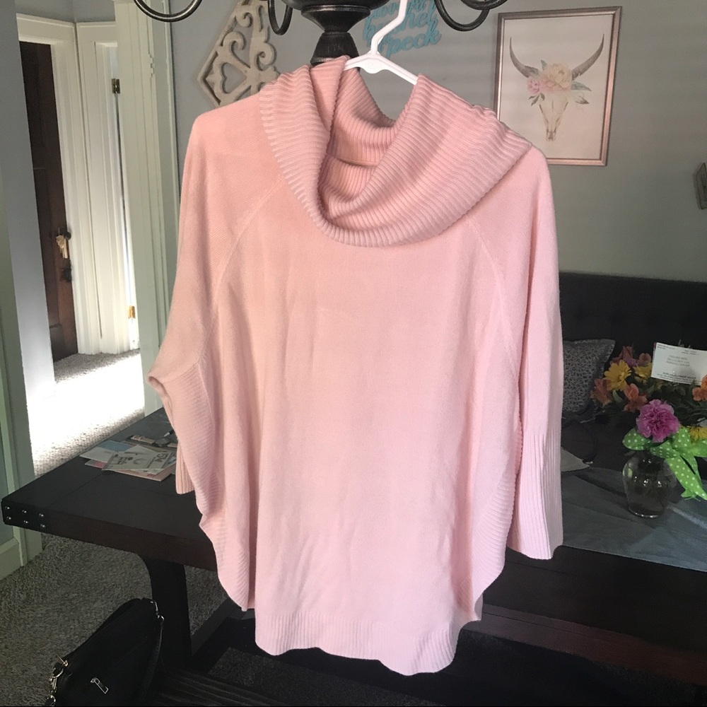 Pink turtle neck sweater - Picture 5 of 6