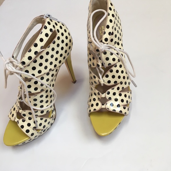 Lace up stilettos - Picture 2 of 4