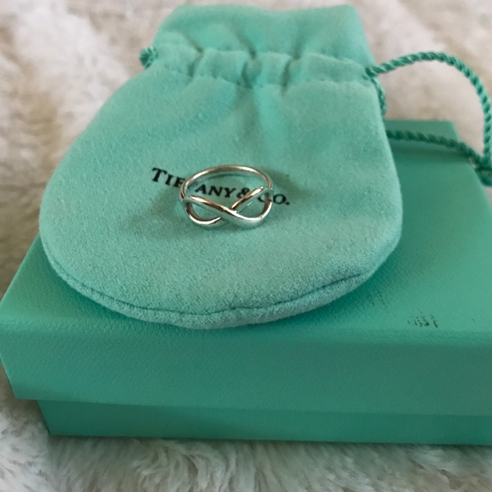 Tiffany & Co. infinity Ring