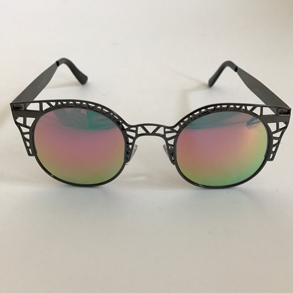 Quay Australia Fleur Sunglasses