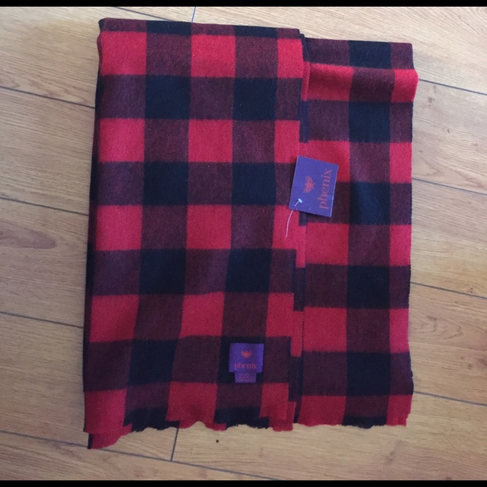 Phoenix scarf (70%wool, 30% acrylic)