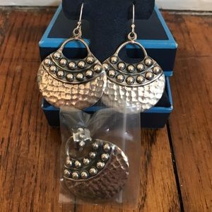 Handmade sterling silver earring w pendant