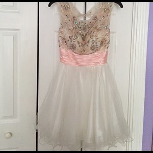 Beautiful prom dress.