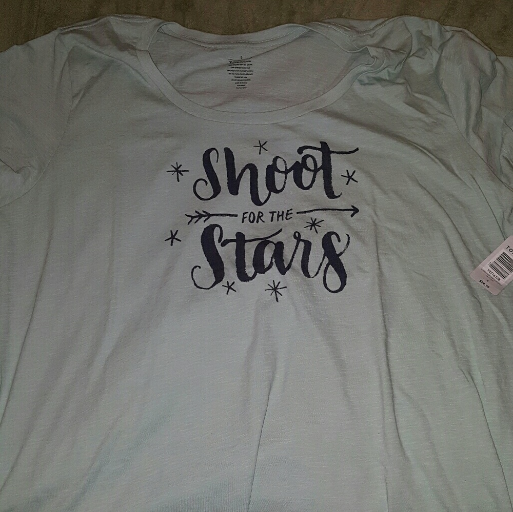 💀🌻SOLD SOLD SOLD🌻💀BNWT Torrid Size 5 tee shirt