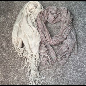 Lightweight scarf bundle