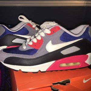 Nike air max shoes