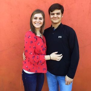 Meet your Posher, Chloe