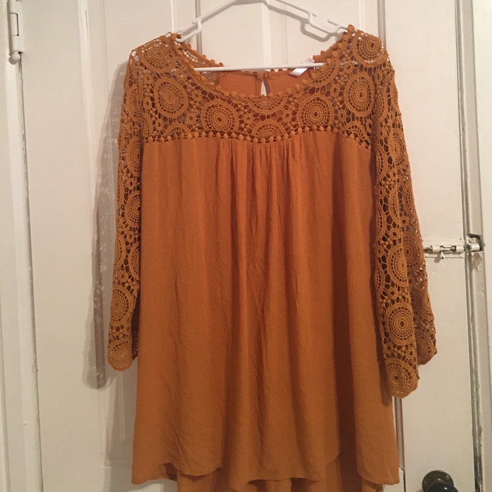 Mustard yellow top