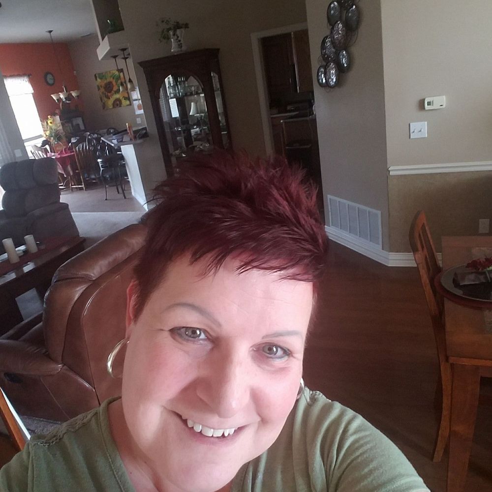 Meet your Posher, Dottie