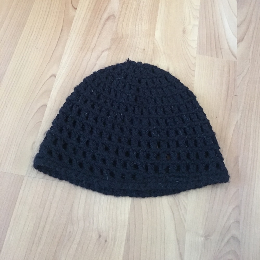 Black beanie