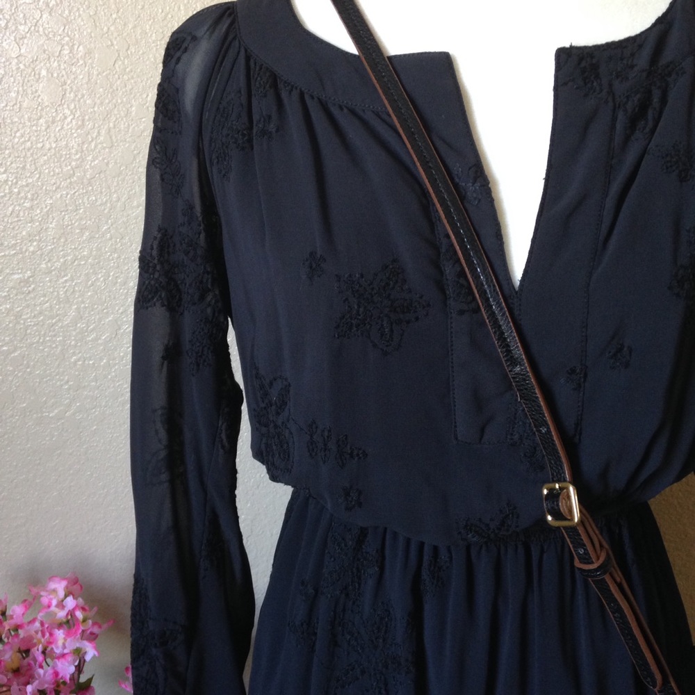 Chelsea & Violet Embroidered Long Sleeve Dress - Picture 5 of 6